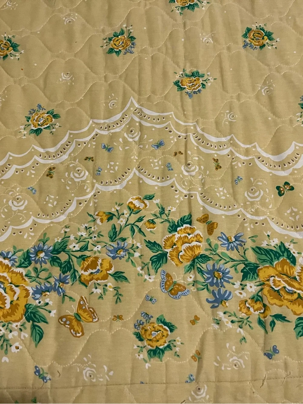 Vintage Used Floral Rhapsody Full Yellow Floral Quilt Bedspread